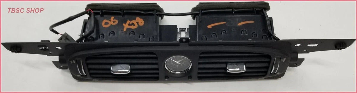 Center Dash Vent Assembly with Clock for Jaguar XJ8 XJR (2004–2007) 2W9F-15000-A