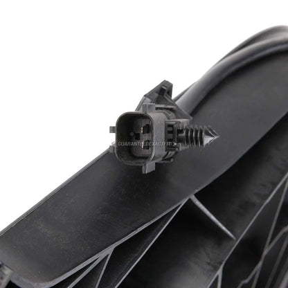 Radiator Side Cooling Fan Assembly for Dodge Durango (2000–2003) 19-20158AN, 52028939AC