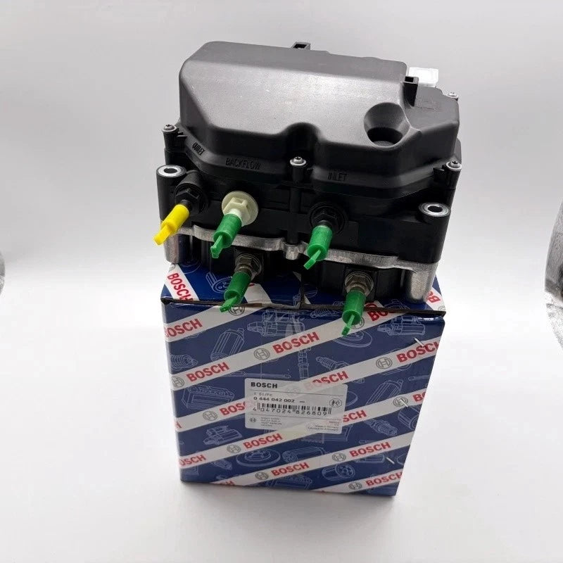 Urea Def Pump for Volvo Mack (12V D13) (21577507, 21577511, 21332701, 85003864)
