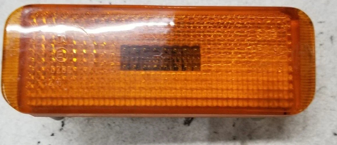 Front Right Marker Reflector Light for Jaguar XJ6 XJR XJ12 (1995–1997) DBC1089