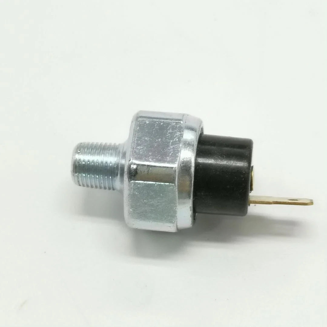 Oil Pressure Switch Sensor 15531-39010 for Kubota G1700 G1800 G1900 G2000 G2160
