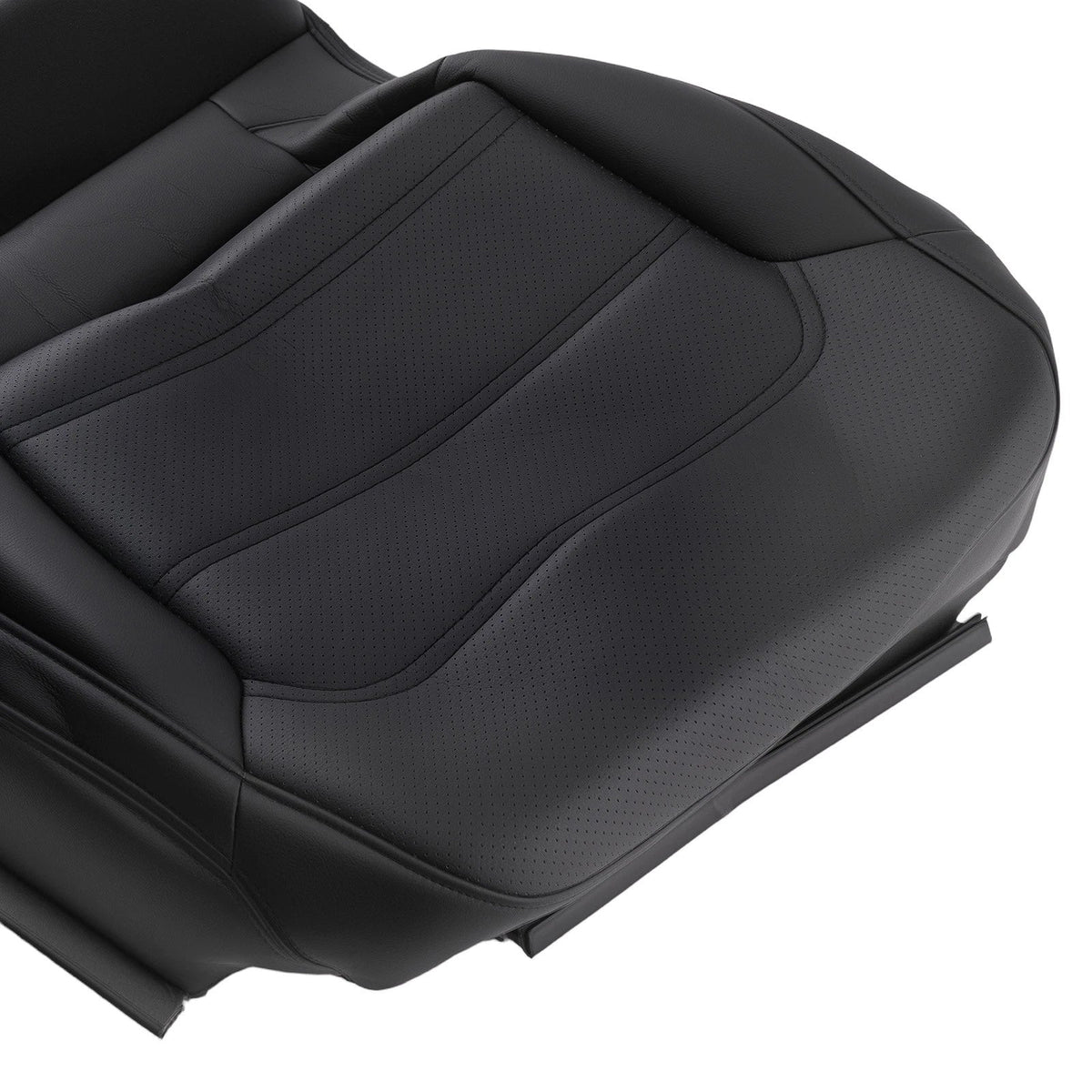 Black Seat Cover for Volkswagen Passat (2012–2020)