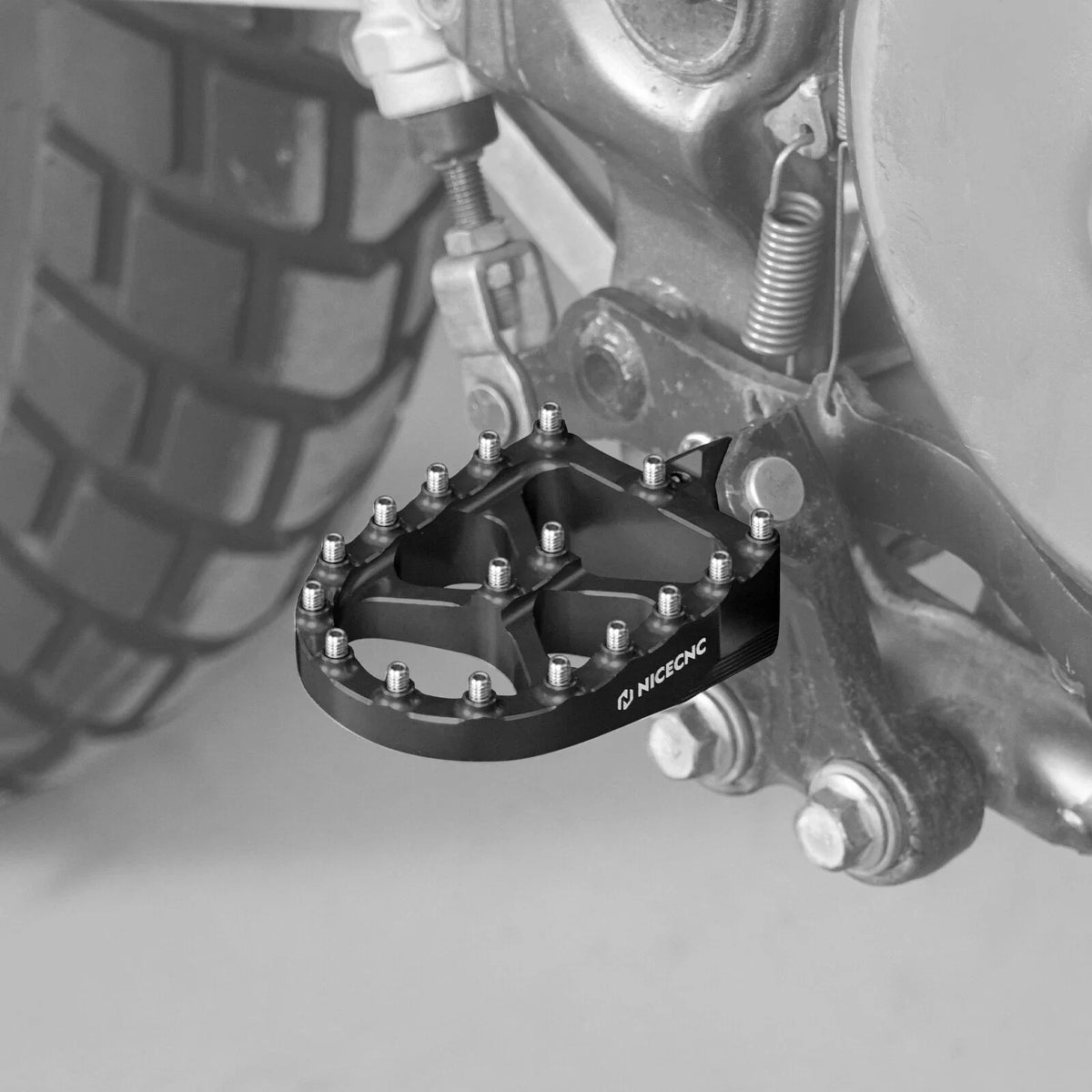 Foot Pegs for Suzuki DR650S/SE (1996–2024)