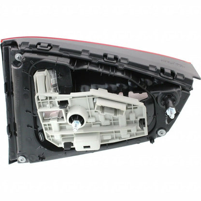 Tail Light for Volkswagen Jetta (2015) - CLX-M0-17-5562-00-1, VW2802112