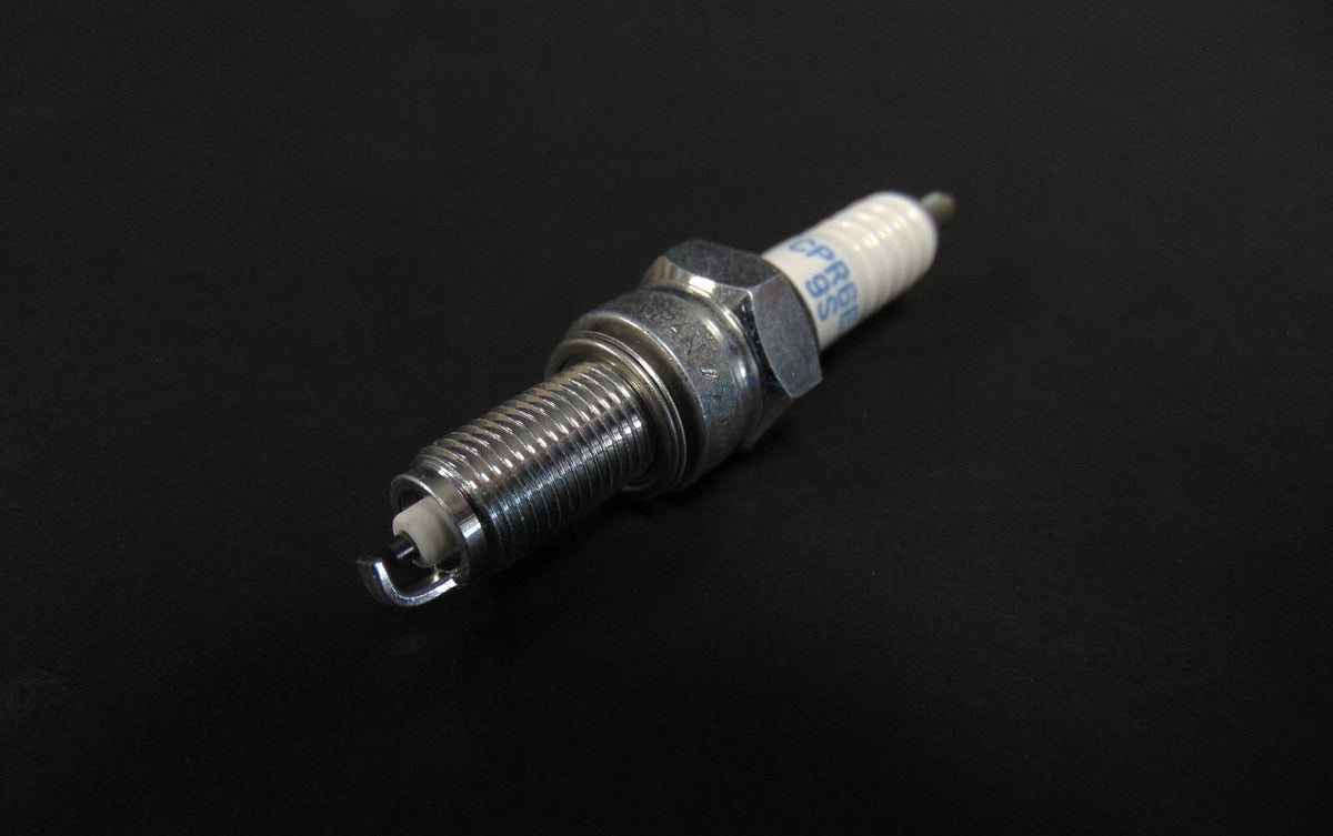 NGK Spark Plug CPR6EA-9S for Snowmobile (Read Listing)