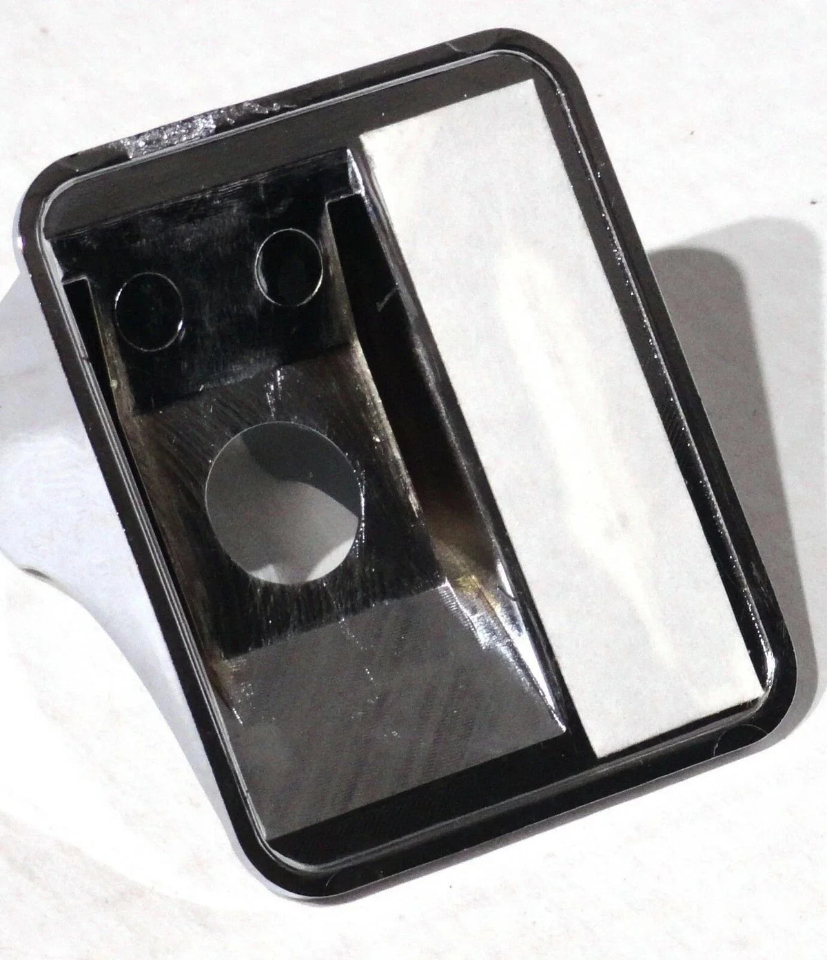 Fifth Wheel Switch Guard for Kenworth (2002–2005) GG96003