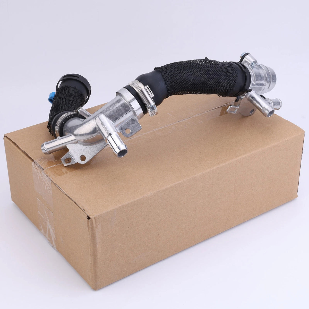 Thermostat Hose for Land Rover 3.0L (LR121446)