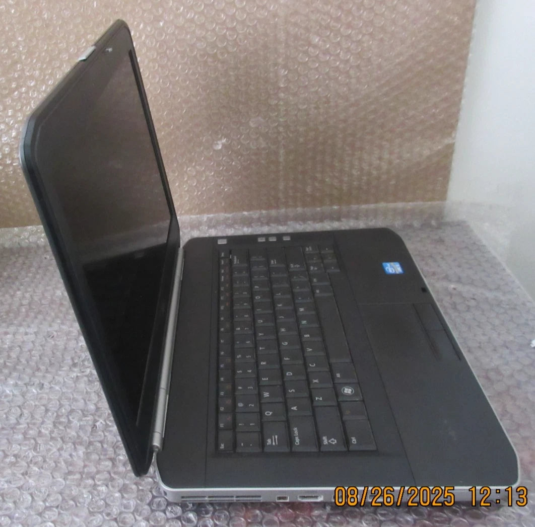 Dell Latitude E5520 Laptop i3-2330 2.5GHz 2GB (No Battery, No HDD, No OS)