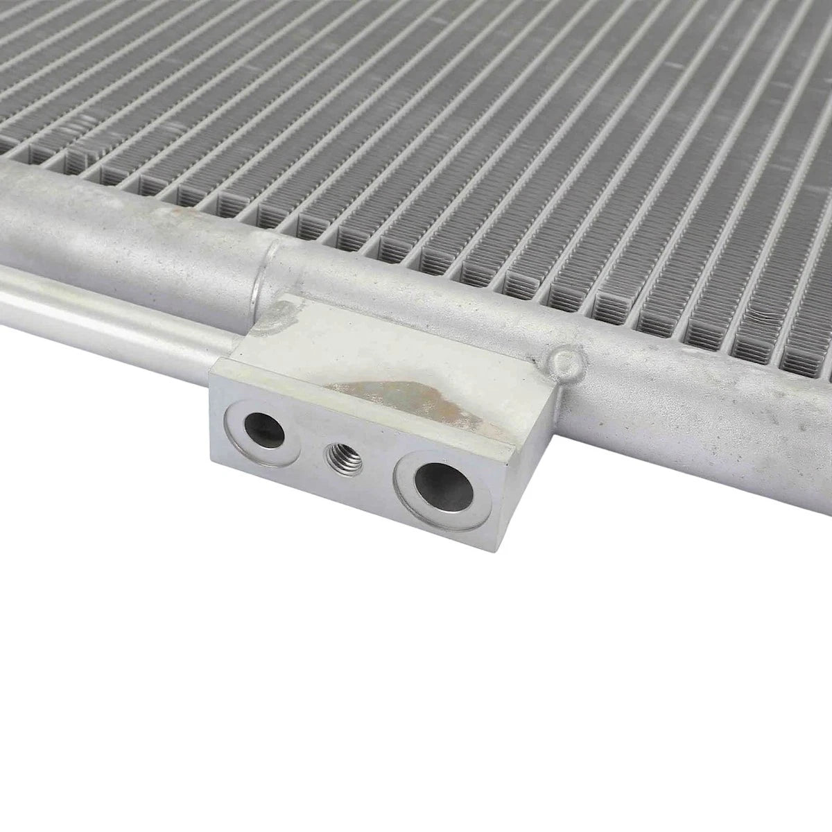 A/C Condenser for Chevy Silverado 4500 5500 6500 (2019–2023) 18070747, 19406124, 19406123