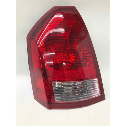Tail Light Driver Side for Chrysler 300 (2005–2007) MLX-SHE108-190SHL-CL360A50, CH2818102