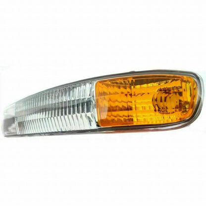 Turn Signal/Parking Light for GMC Yukon XL 1500 (2000–2006) MLX-SHE671B-120L-CL360A53, GM2520174