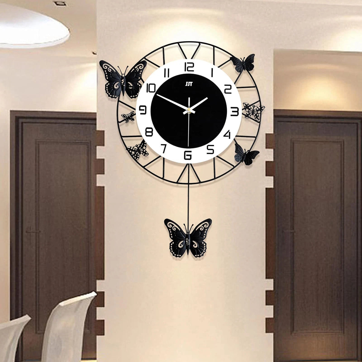 Wall-mounted Minimalist 3D Round Butterfly Clock