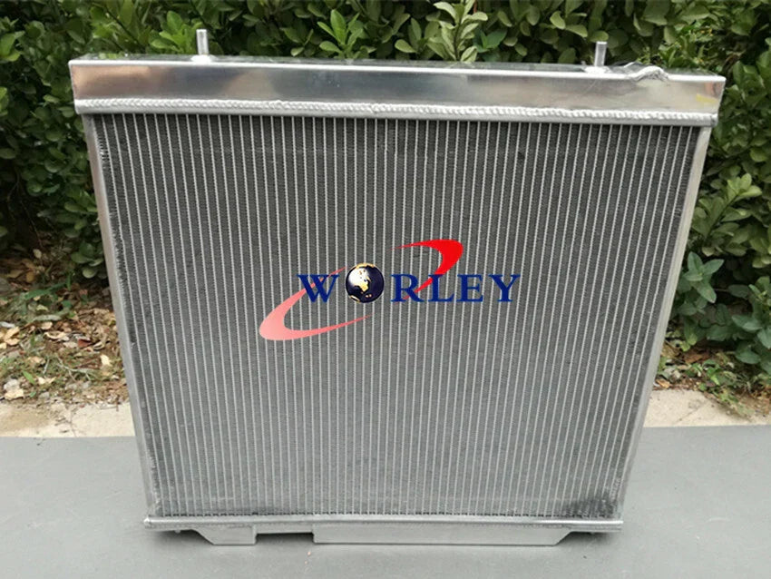 3 Row Aluminum Radiator + Fan for Mitsubishi Delica Space Gear (1994-2005)
