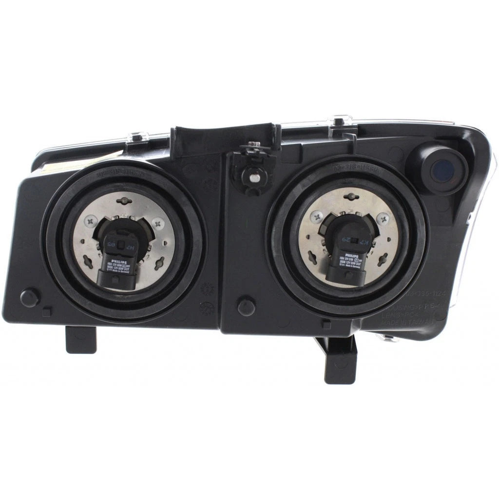 Passenger Side Headlight for Chevy Silverado 1500 HD (2005–2006) CLX-M0-20-6385-00-1-CL360A3, GM2503224