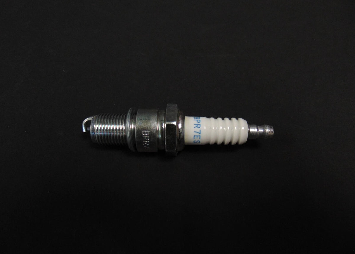 NGK Spark Plug BPR7ES for Snowmobile (2023)