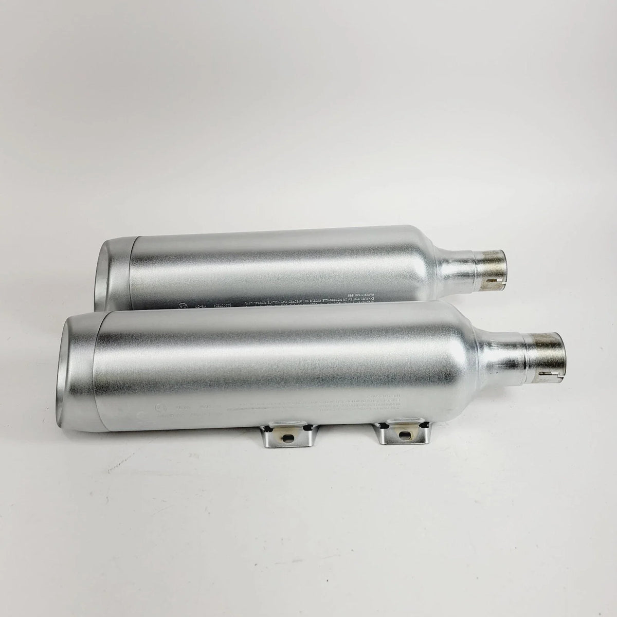 Slip-On Mufflers for Harley-Davidson M8 Softail Fat Bob (2018–2023) 64900720A