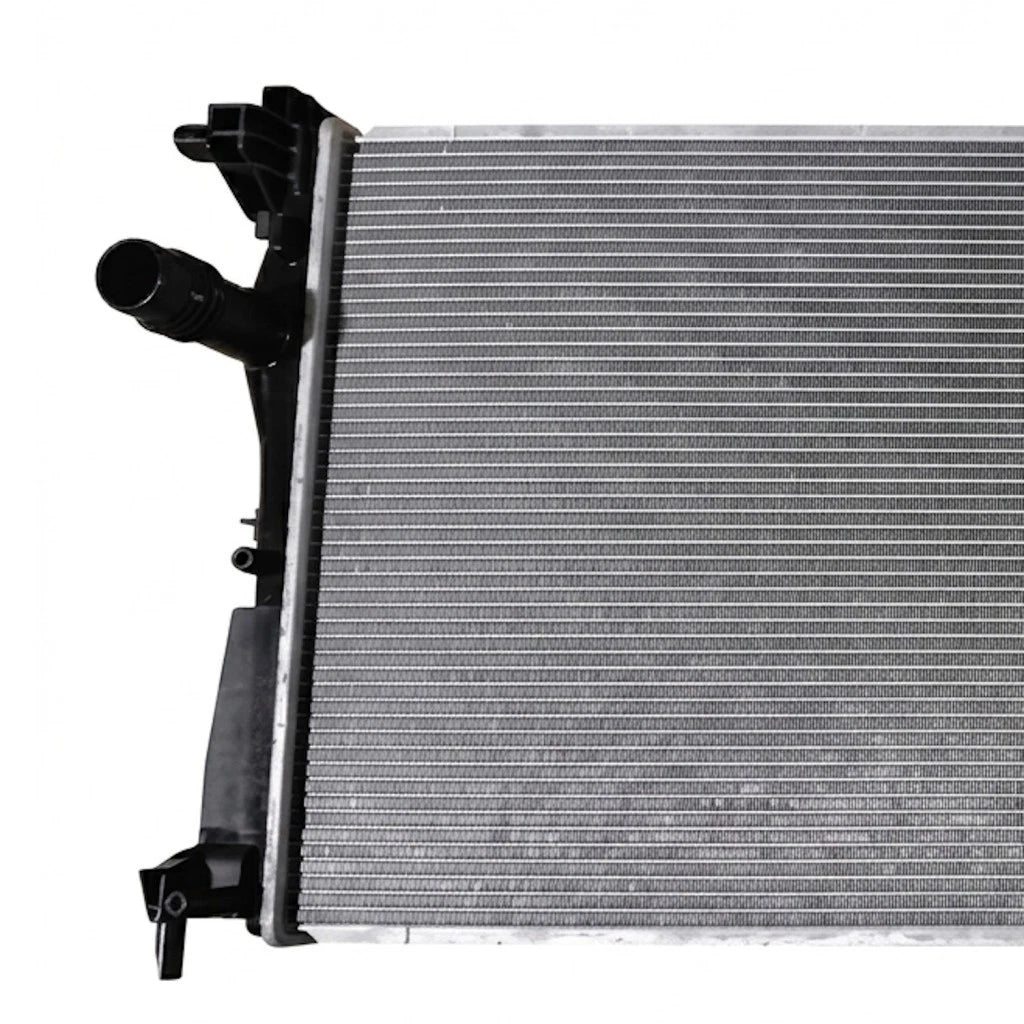 Radiator for Fiat 500 (2019–2022) LLX-RAD13904-CL360A70