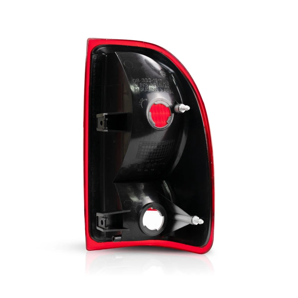 Tail Light Driver Side for Dodge Dakota (1997–2004) CH2800126, LLX-CH2800126V-CL360A70
