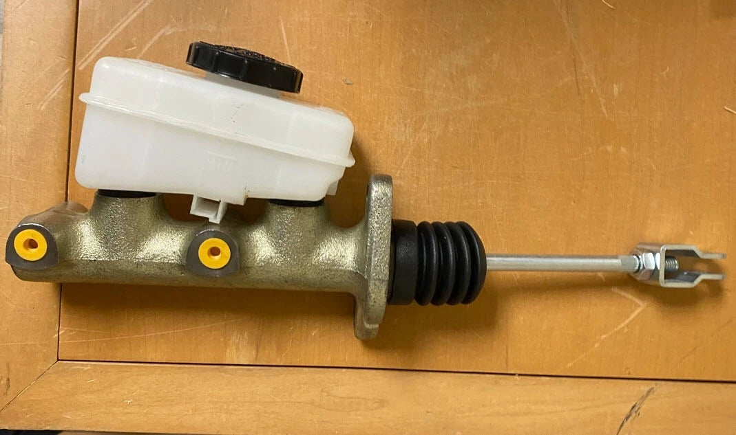 Master Cylinder for Hyster Forklift (Bore Size 7/8")
