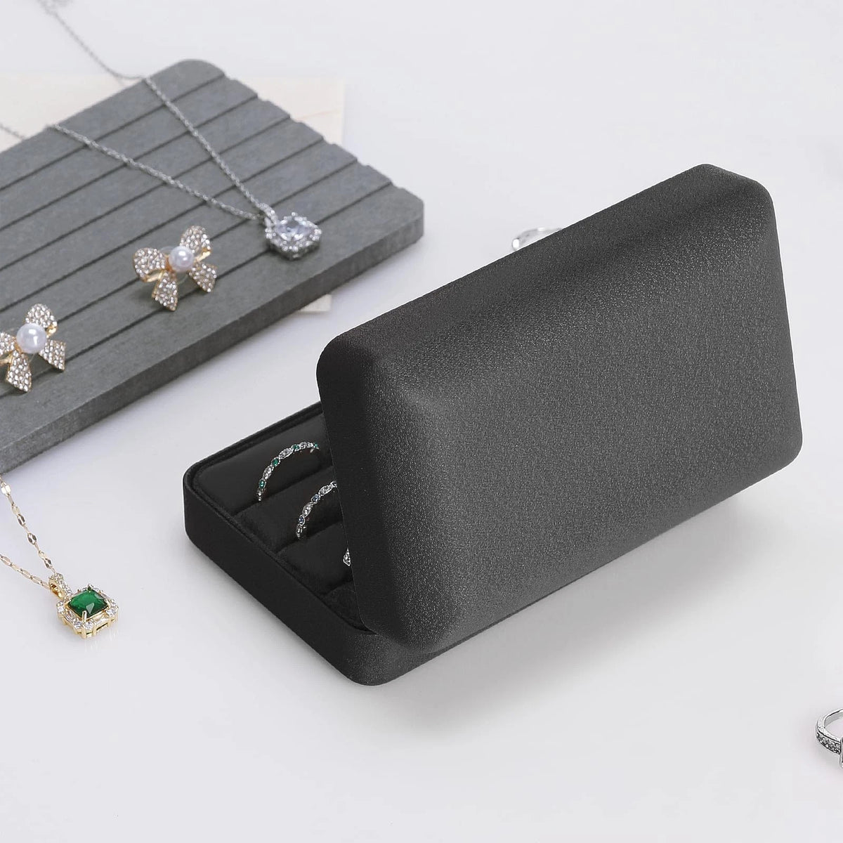Travel Jewelry Case with 3 Slots for Universal Use (2010–2023)