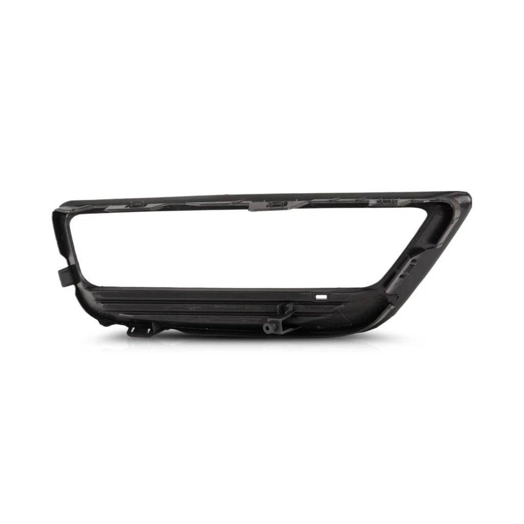 Driver Side Front Fog Light Bezel for Honda Accord Sedan (2013–2015) HO1038111, CLX-M1-316-2509L-UD