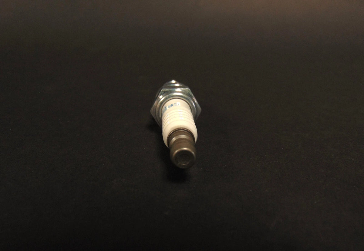 NGK Spark Plug CR8EIB-10 for