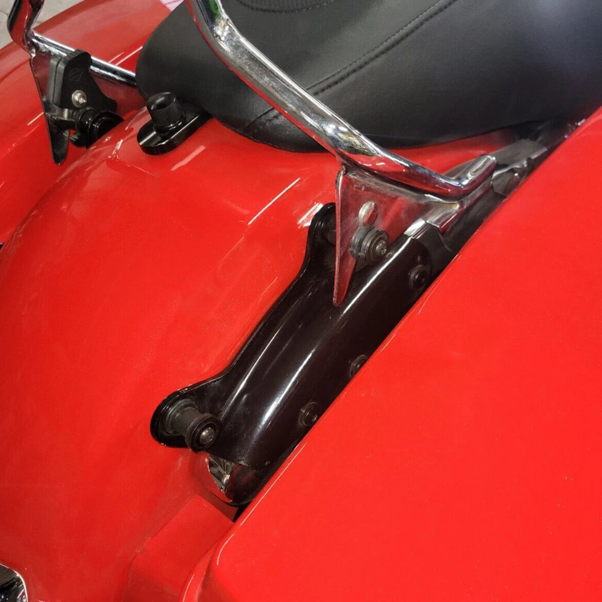 4 Point Docking Hardware Kit for Harley Touring Street Glide Road King (2009–2013)