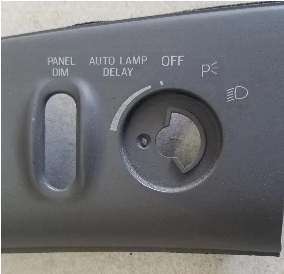 Headlight Switch Cover for Lincoln Mark VIII (1997–1998) Z2 D2 Graphite