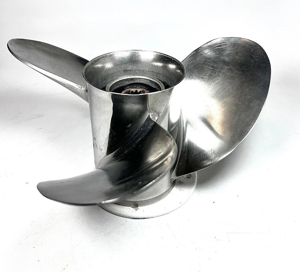 3 x 14 x 16P RH Propeller for Suzuki (Damaged)