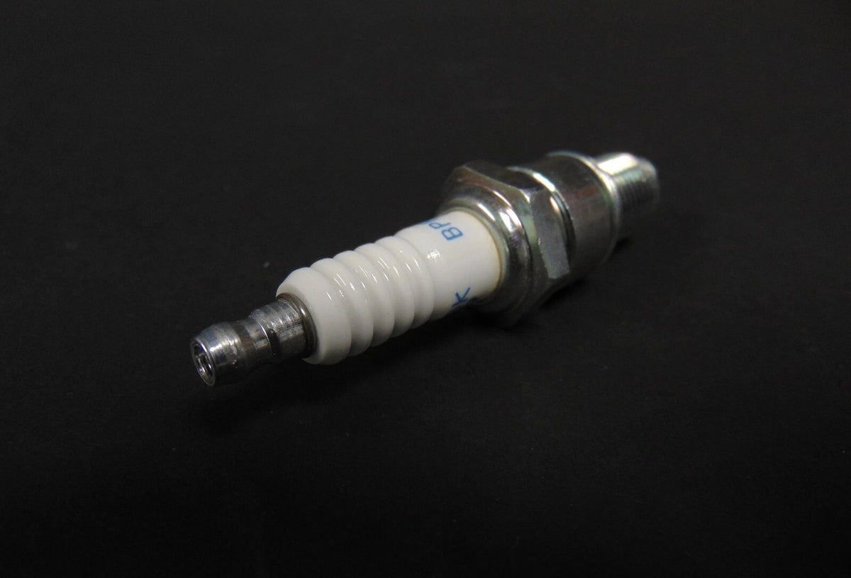 NGK Spark Plug BPR7ES for Snowmobile (2023)