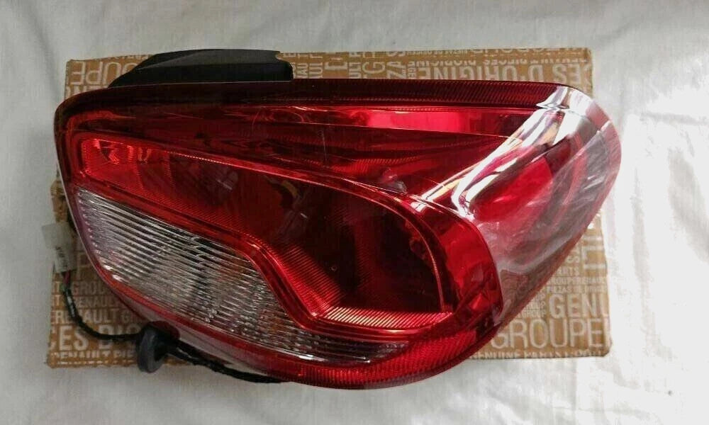 Right Tail Lamp Assembly for Renault Kwid (2015–2019) 265509731R