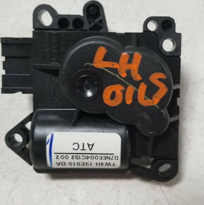 LH Center Vent Blend Door Actuator for Lincoln LS (2000–2006)