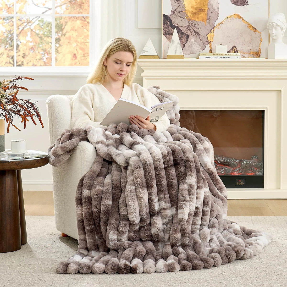 Faux Fur Throw Blanket for Couch, Cozy Plush Striped Blanket for Sofa