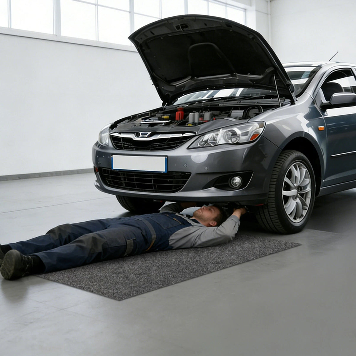 Car Repair Floor Mat for Universal Use (Oil- and Water-repellent)