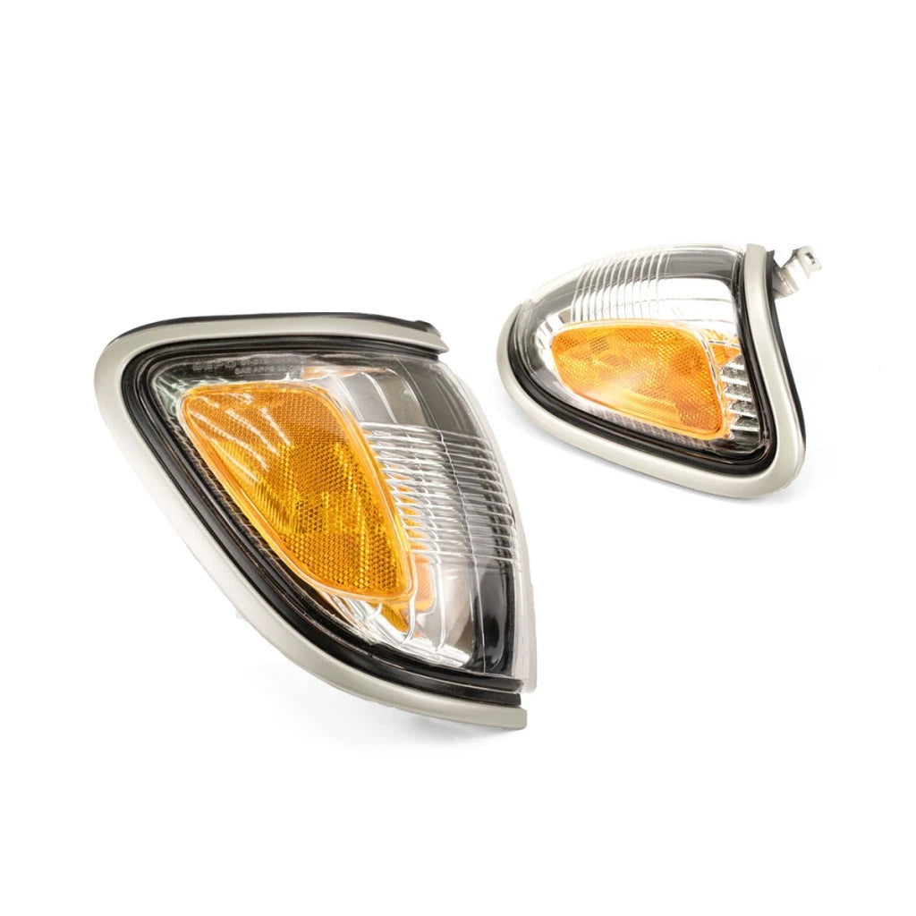 Parking/Signal Marker Light Pair for Toyota Tacoma (2001–2004) TO2520162, TO2521162