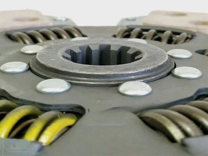 Clutch Driven Disc Assembly for Mahindra Tractor (E006505466C91, 006505466C92)