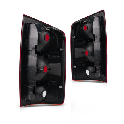 Pair of Tail Lights for Dodge Ram 2500 (2002–2006) PLX-M1-333-1906L-UC-CL360A3, CH2800147, CH2801147