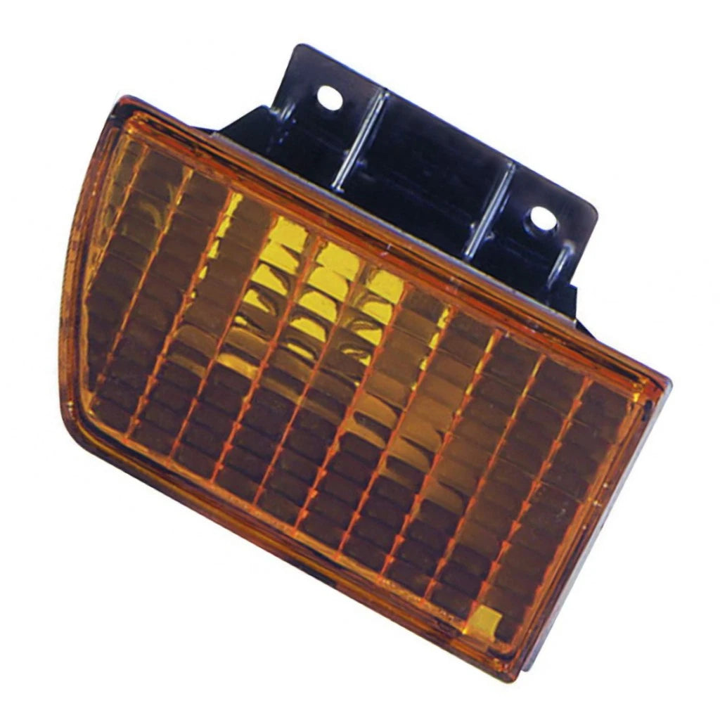 Passenger Side Front Parking Signal Light for Chevy Beretta (1987–1996) CLX-M1-331-1642R-US, GM2531108