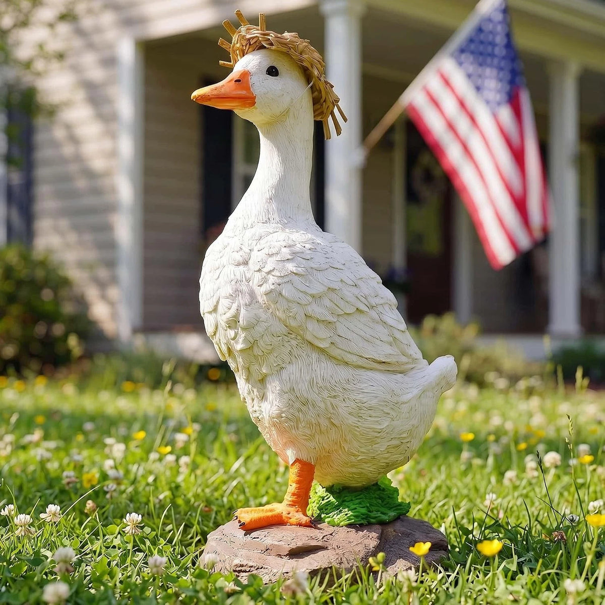 Set of 2 Duck Statues for Outdoor Decor (11.6")