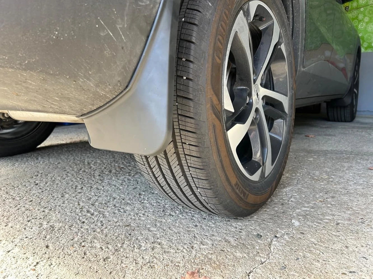 Set of 4 Mud Flaps for Chevrolet Trax (2024–2026)