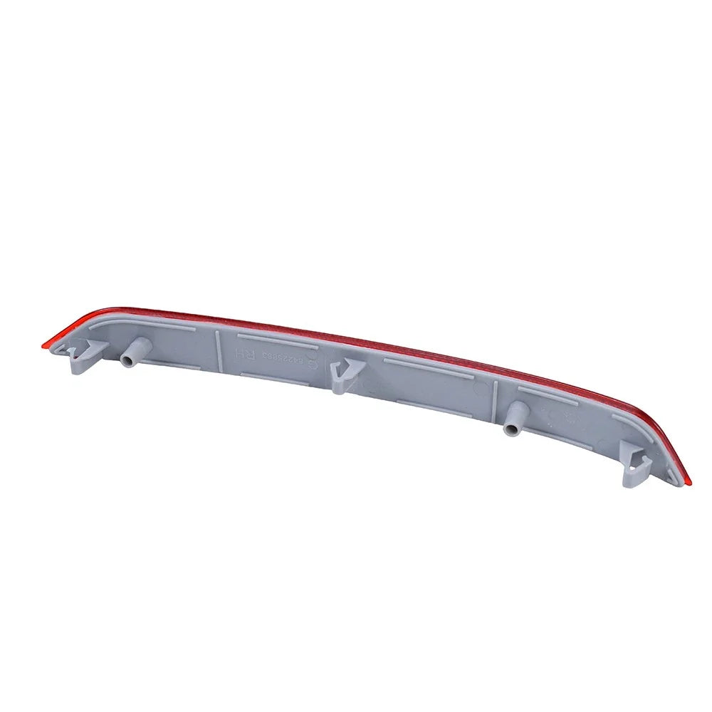 Red Rear RH Passenger Side Bumper Reflector Lamp for GMC Terrain (2018–2024) 84225883