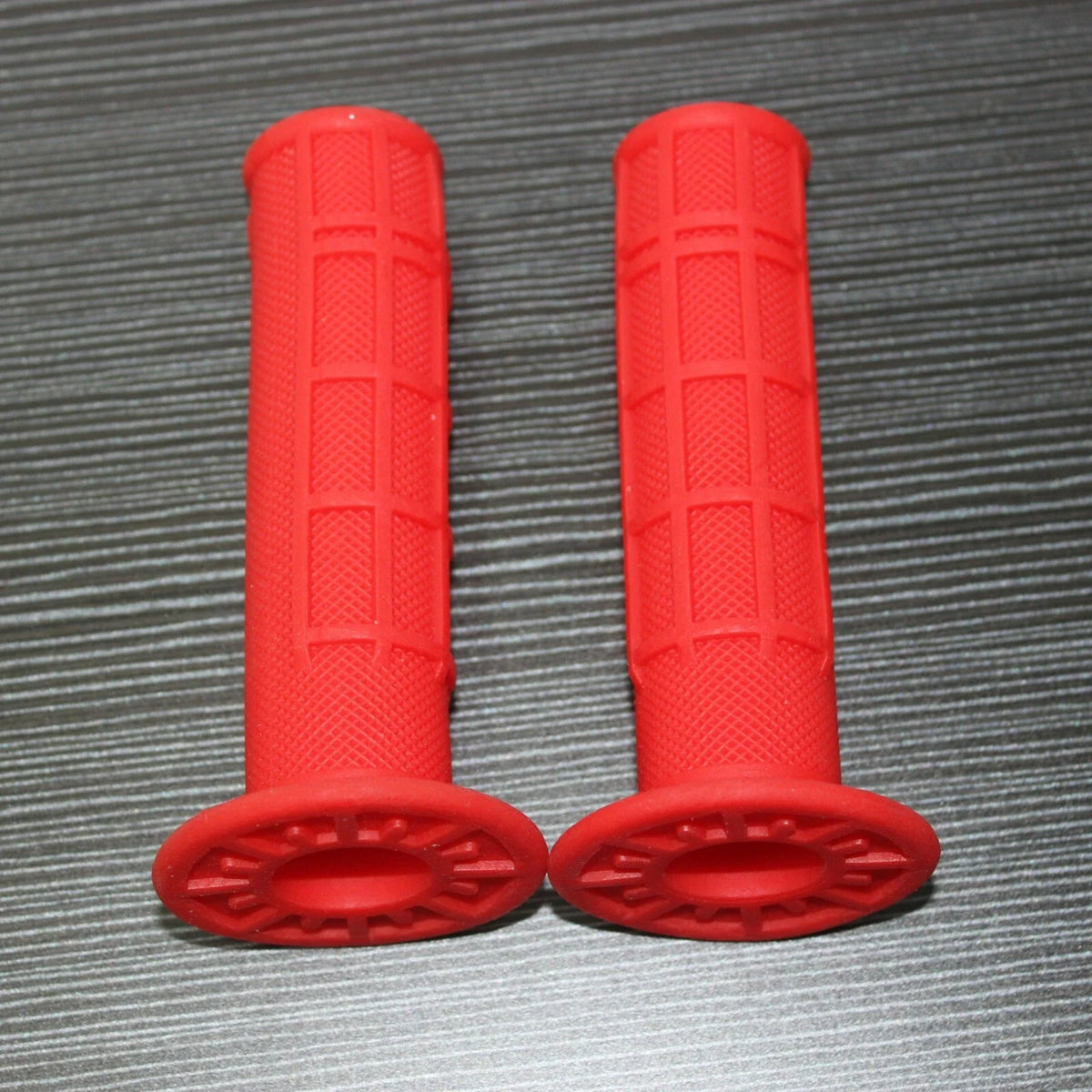 Pair of Red 22mm Grips for MTB/BMX/ATV/PWC (Fits )