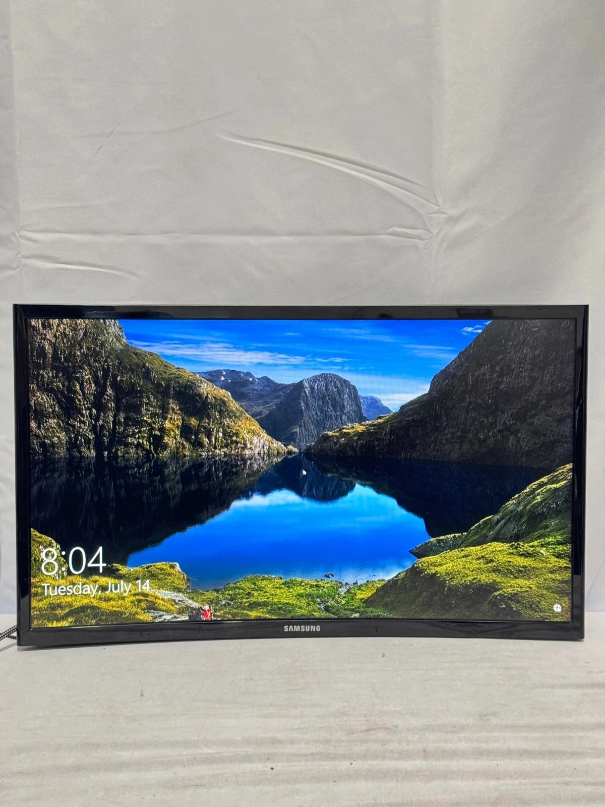 24in Curved LED FHD 1080p Gaming Monitor for Samsung CF390 (2016–2016)