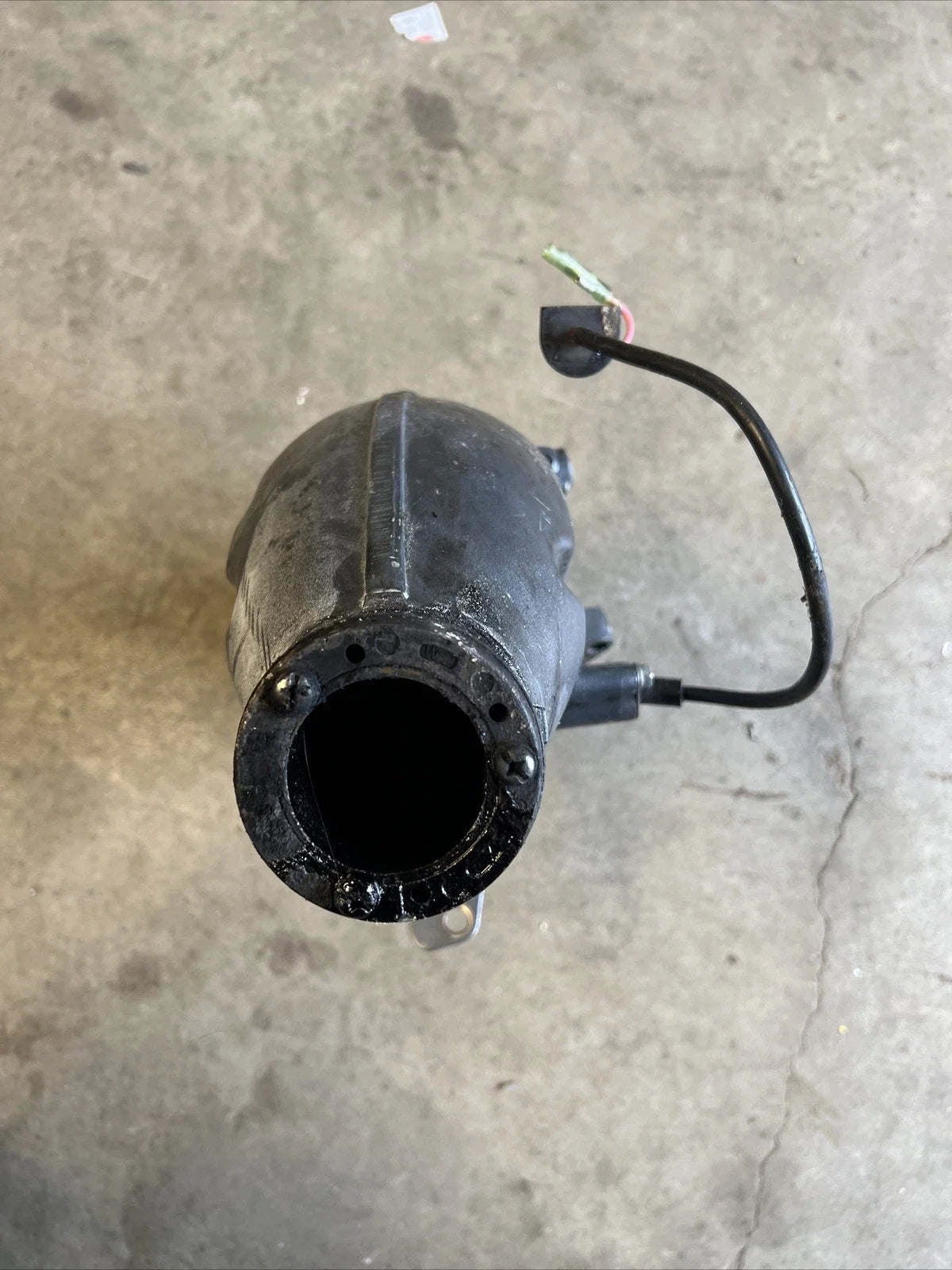Exhaust Stinger Pipe Muffler Chamber for Yamaha Wave Raider Venture 760 (1996–1998)