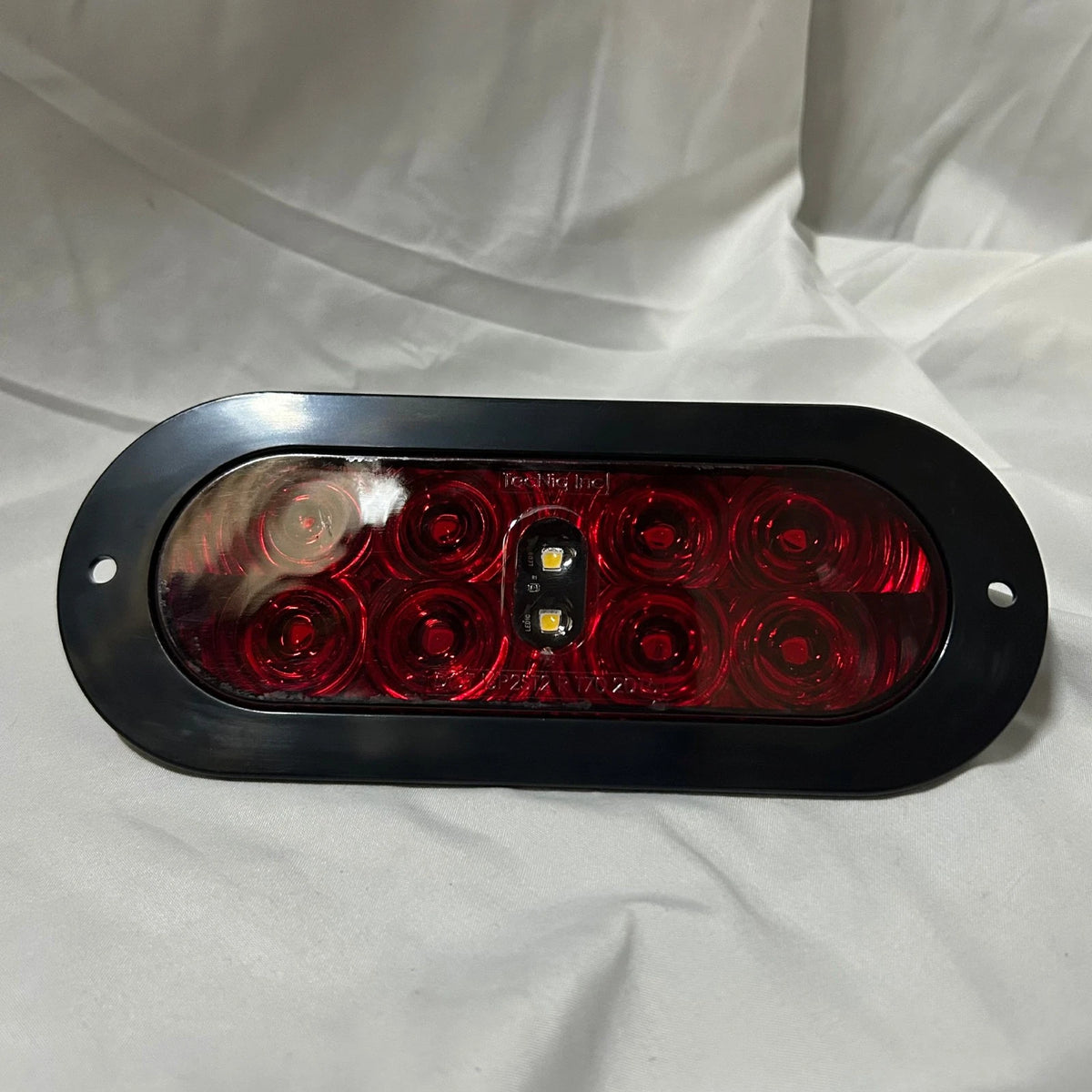6" Oval Red Lens Stop/Turn Flange with Amp Connectors for Tecniq (T70-RWFA-1)