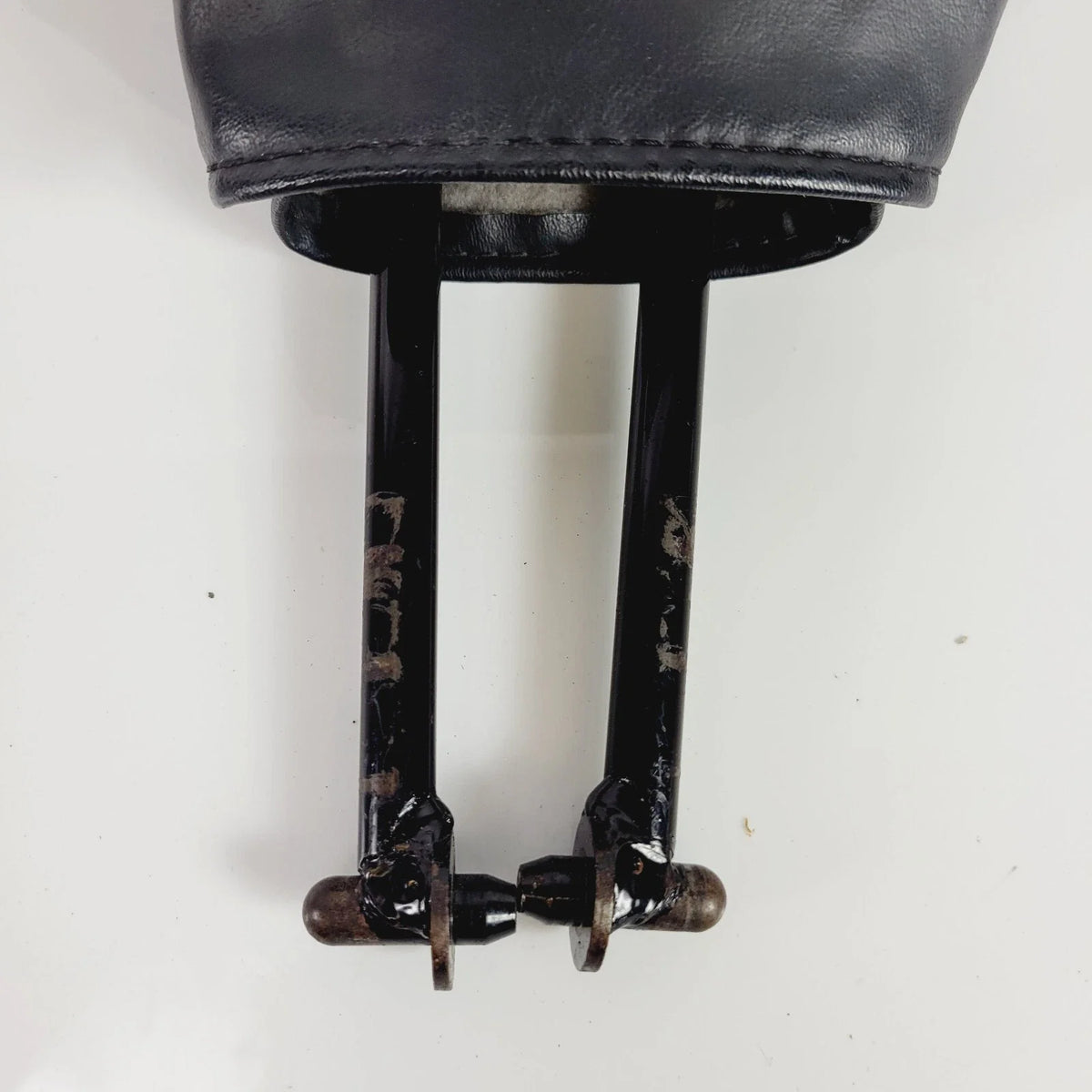 Front Smooth Style Riders Backrest for Harley-Davidson Touring (1997–2023) 52300732