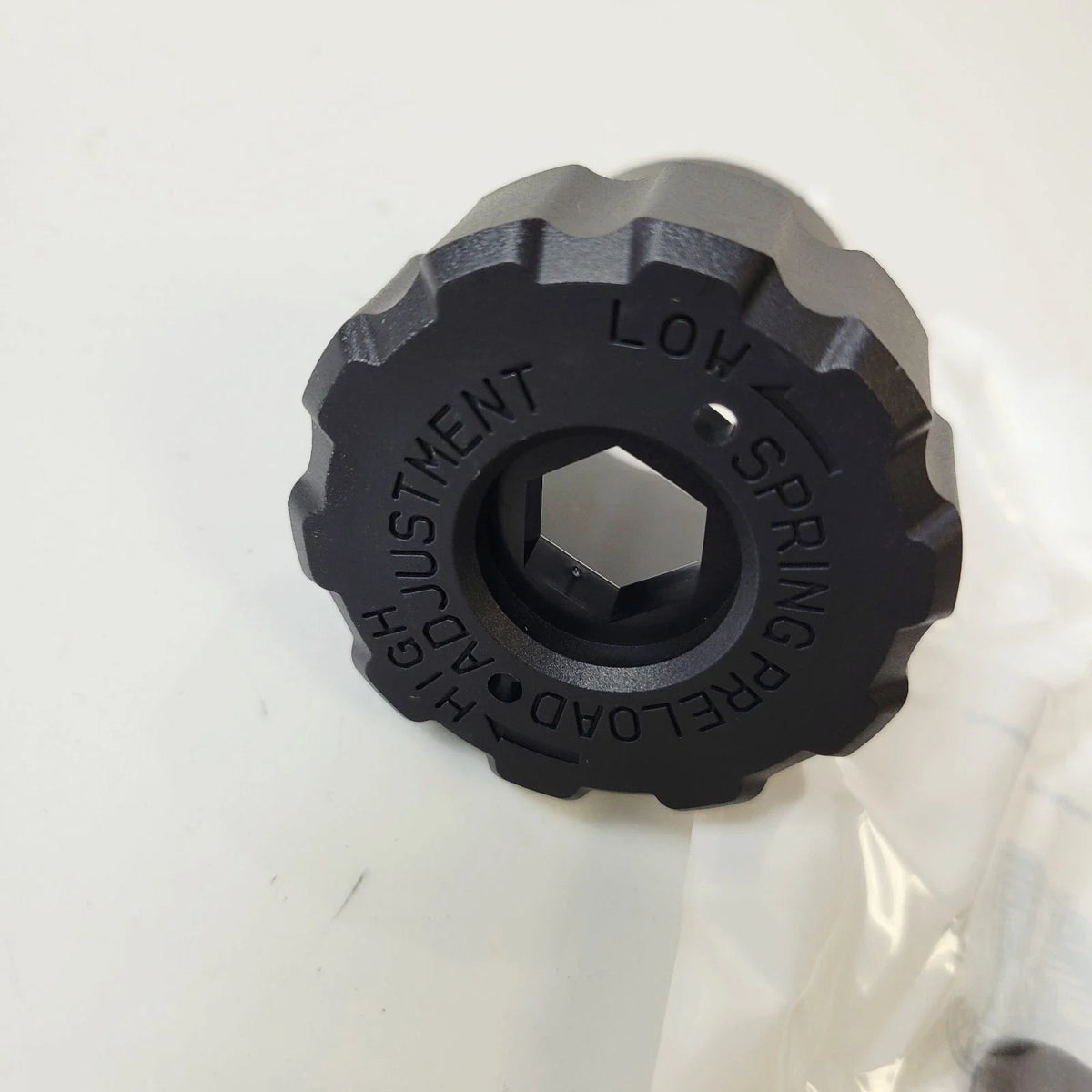 Rear Shock Adjuster Knob for Harley-Davidson Touring (2017–Present) 54000141