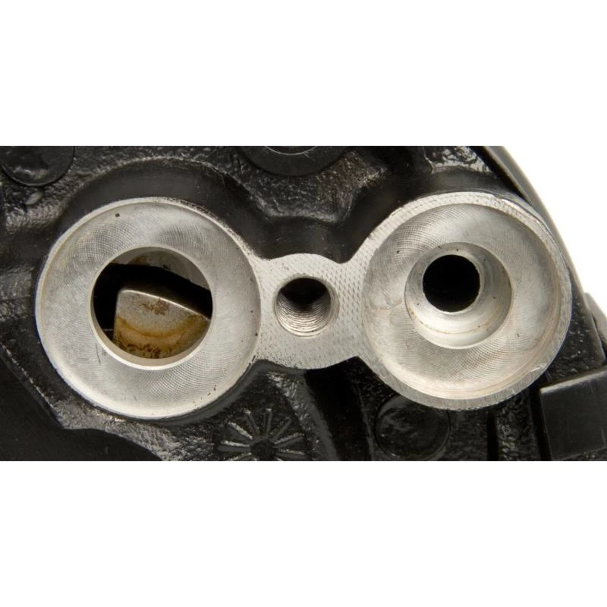A/C Compressor with Clutch for Chevy Olds MB Mercedes SaVana (1981–1993) 15-20516
