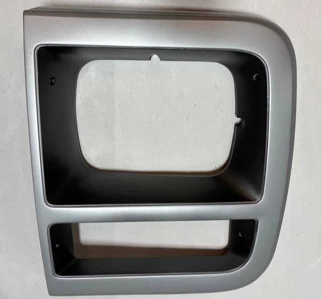 Headlight Bezel for Chevrolet GMC G3500 G30 (1995–1996) 15685963