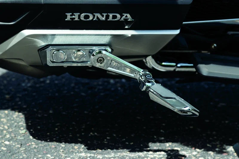 Kuryakyn Omni Cruise Mount with Pegs for Honda Gold Wing (2018–2021)